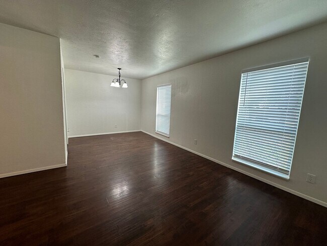 Building Photo - Plano 3-2-2 with 2 Living 2 Dining