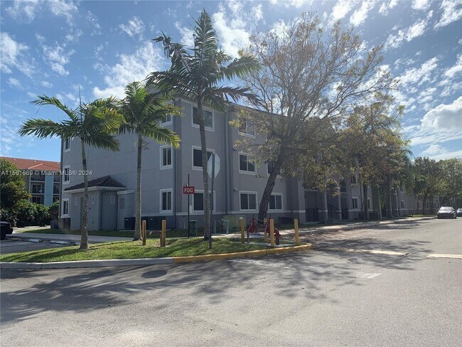 Building Photo - 15430 SW 284th St