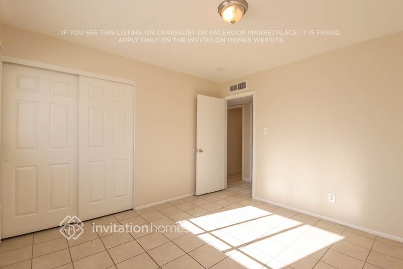Building Photo - 2964 N 53rd Dr