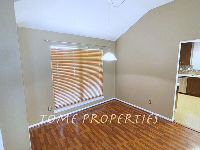 Building Photo - 14611 Cypress Valley Dr