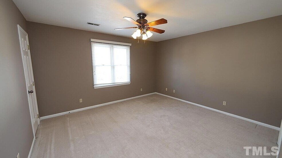 Master bedroom on the 2nd floor - 5414 Sharpe Dr