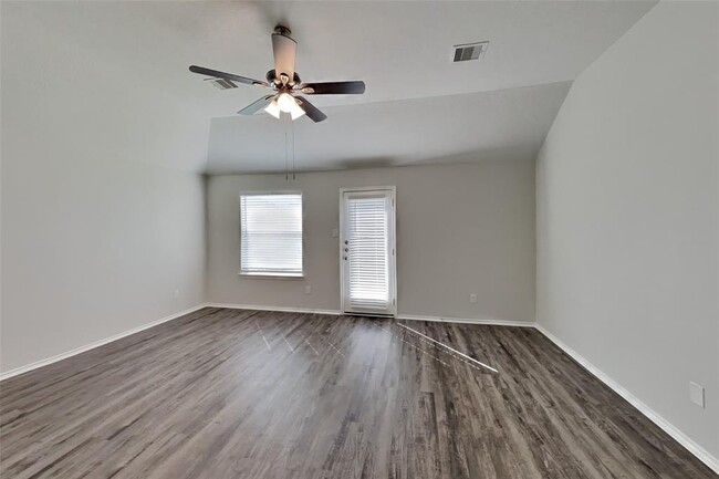 Building Photo - 21414 Mission Falls Dr