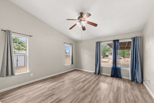 Building Photo - Beautiful large corner lot