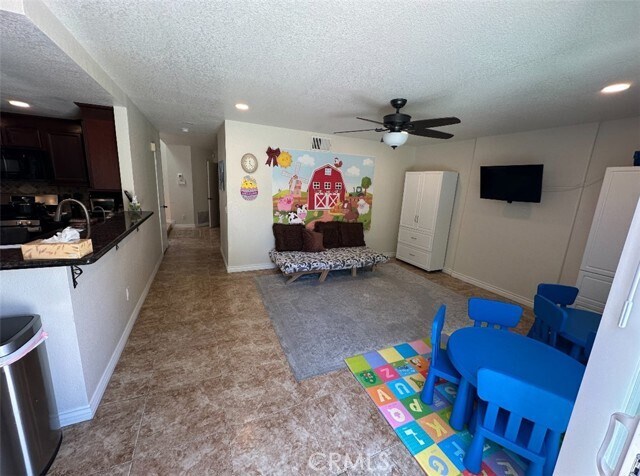 Building Photo - 40244 Atmore Ct