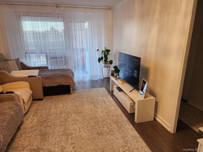 Building Photo - 61-55 98th St