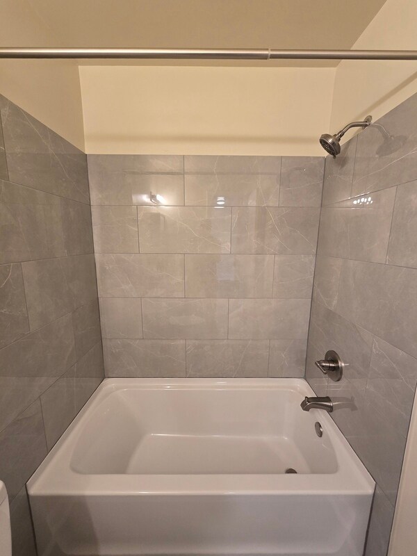 Building Photo - 1814 Williamsburg Rd