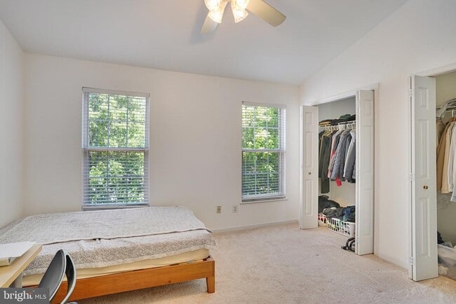 Building Photo - 6105 Jenlar Dr