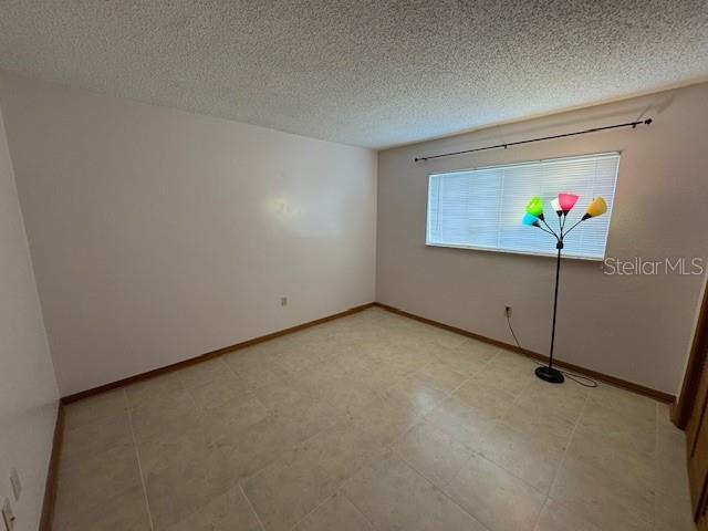Building Photo - 8201 Rhanbuoy Rd