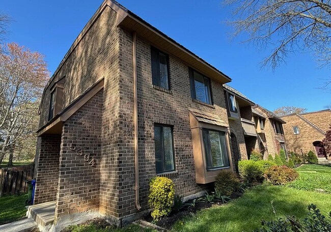 Building Photo - 5394 Eliots Oak Rd