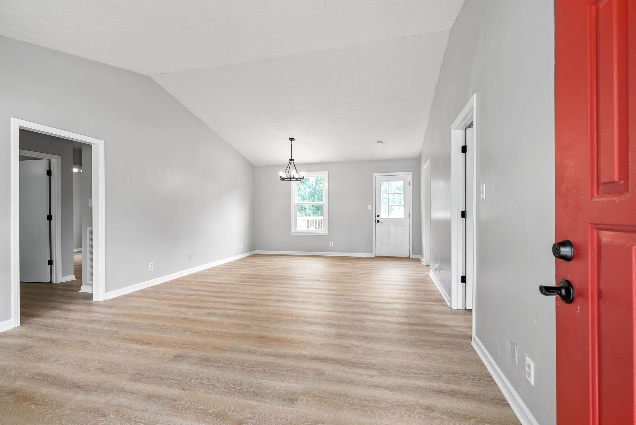 Building Photo - 313 Grassland Dr