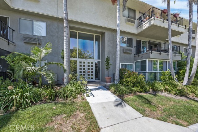 Building Photo - 2354 Via Mariposa W