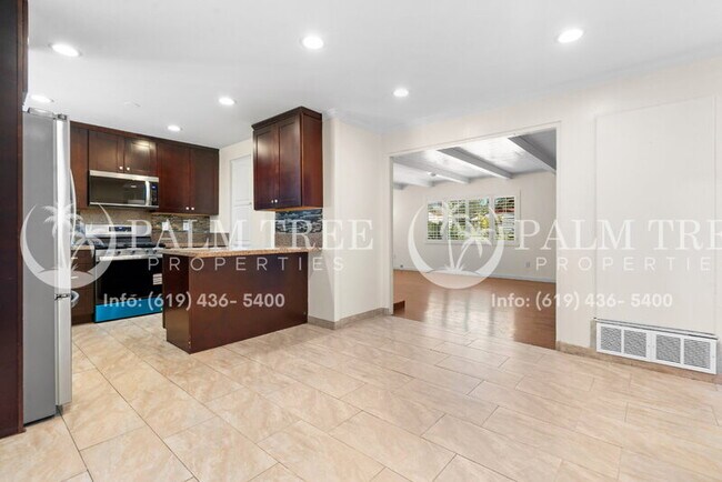 Building Photo - 1811 Greenfield Dr