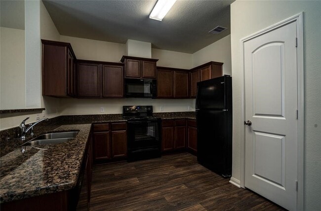 Building Photo - 212 Autumn Berry Ln