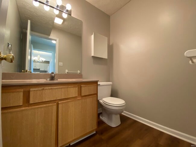 Building Photo - 163 Willow Ct