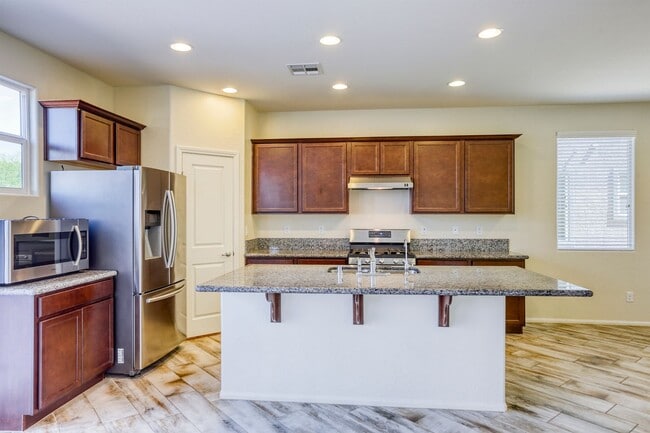 Building Photo - Great 3 bedroom home close to Nellis AFB