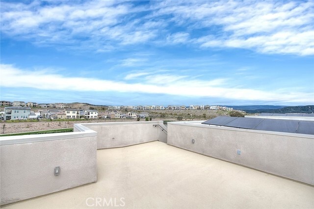 Building Photo - 6 Crown Point Dr