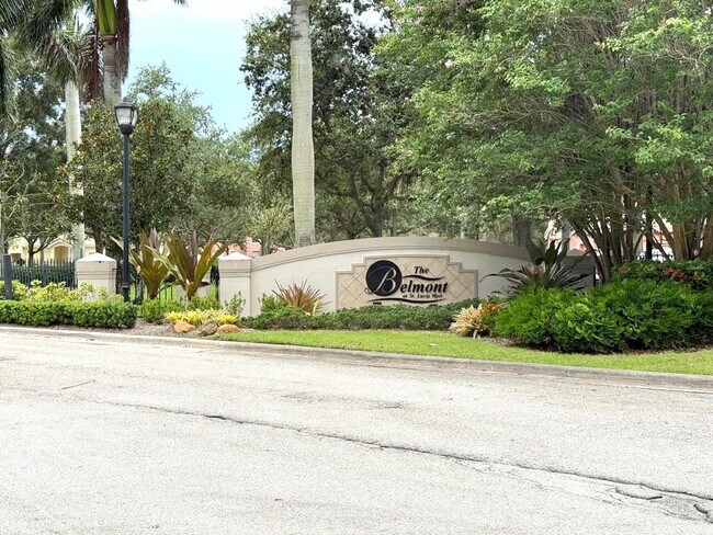 Primary Photo - 158 SW Peacock Blvd
