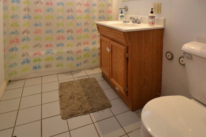 Building Photo - 44 Easton St