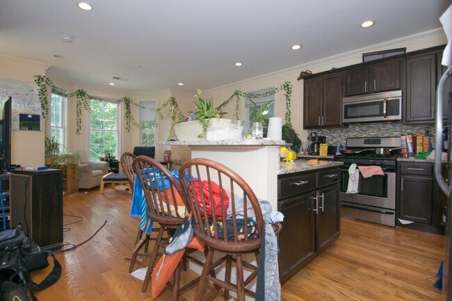 Building Photo - Spacious Townhouse: 4-bed, 3.5 bath unit in Brighton with Garage Parking