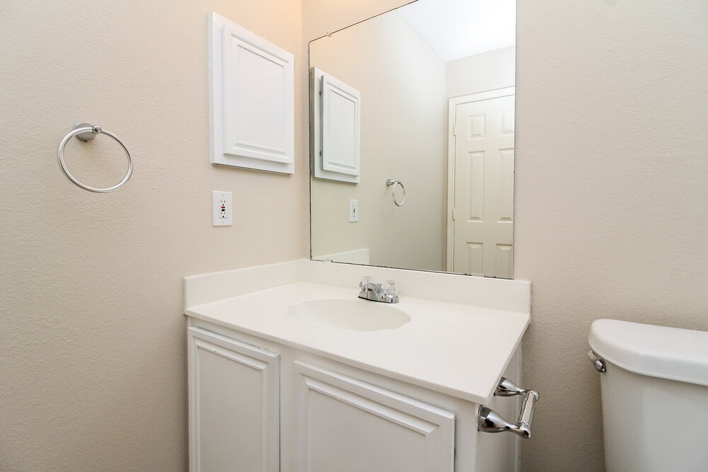 Building Photo - 2807 N Hampton Dr