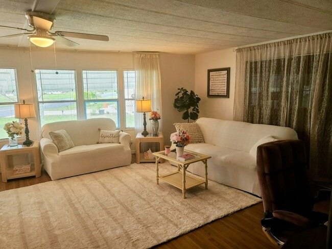 Building Photo - 4482 King Theodore Dr