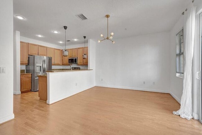 Building Photo - 3813 NW 5th Terrace