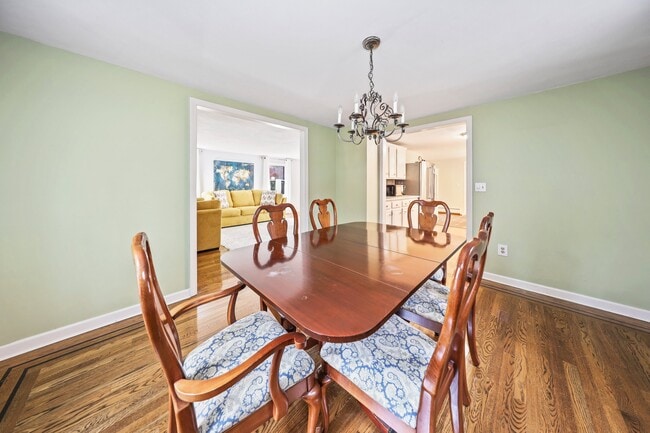 Building Photo - 138 Wildwood Cir