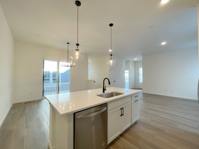 Building Photo - Brand new 3 bedroom home! Attached 2-car g...