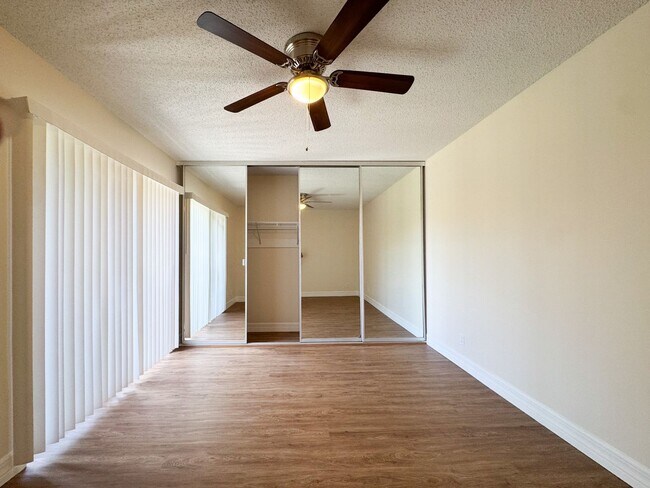 Building Photo - Newly Remodeled 2 bedroom 2.5 bath near Millenia Mall
