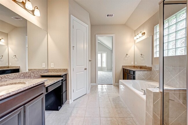 Building Photo - 5006 Ava Meadows Ln