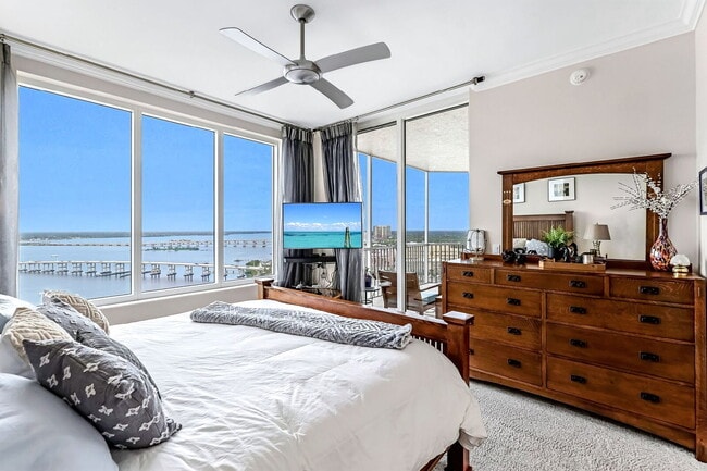 Building Photo - Stunning High-Rise Condo with Gulf Views –...