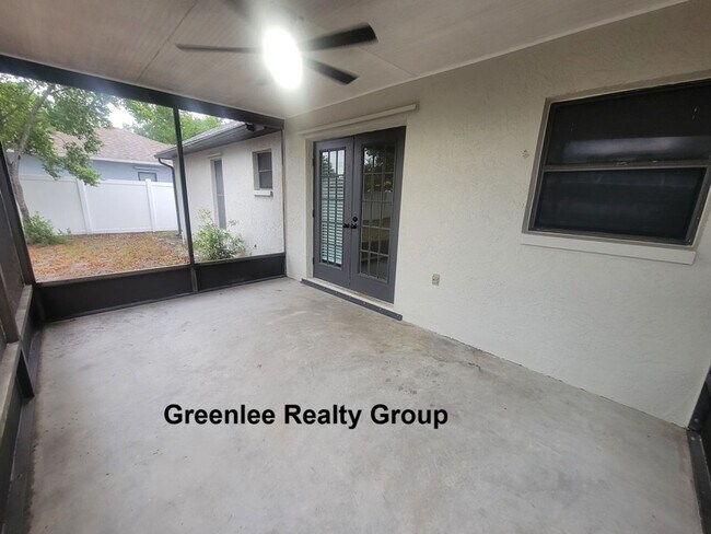 Building Photo - Don't miss this 2 Bed/ 1 Bath home in Holiday Lake Estates!