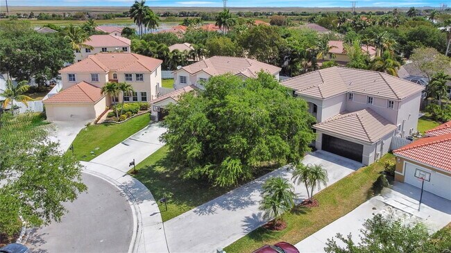 Building Photo - Elm Grove Road, Weston, FL 33327 - 4 BR 3 BA single-family home