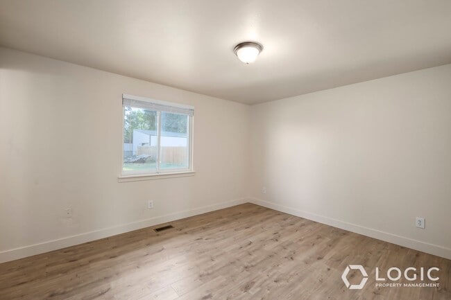 Building Photo - Gorgeous Home in Great Location!