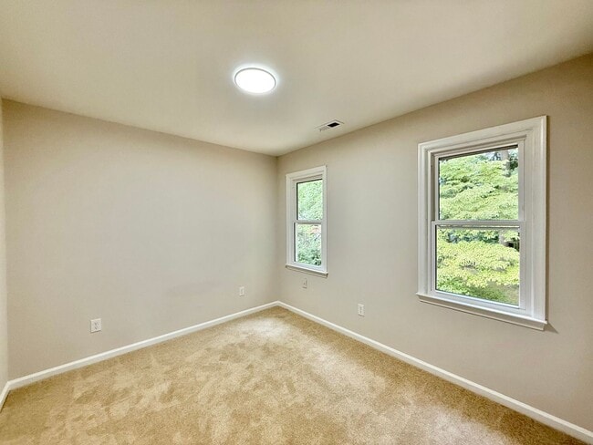 Building Photo - Newly Remodeled 3BD, 2.5BA Knightdale Home...