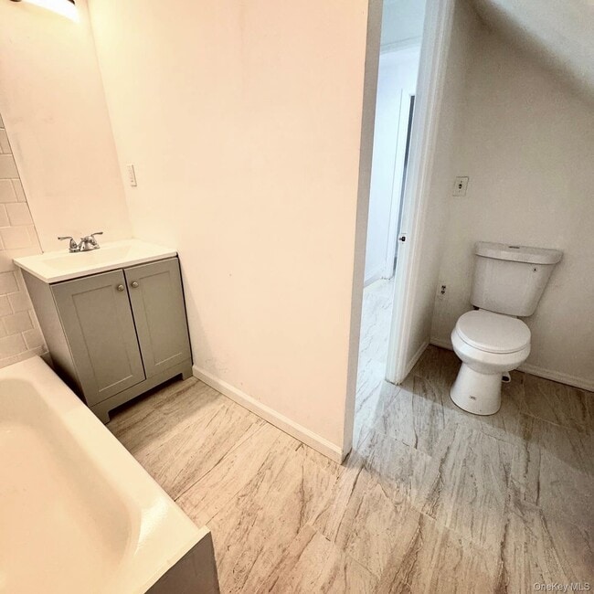 Building Photo - 11 Blue Spruce Rd