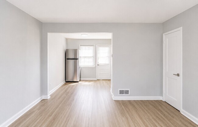 Building Photo - 124 Yorke St