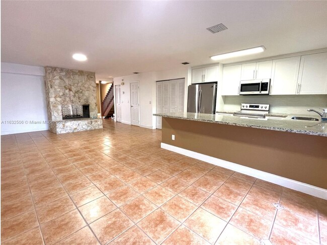 Building Photo - 4269 Coral Springs Dr