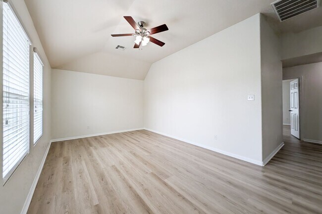 Building Photo - 10914 Chestnut Path Way
