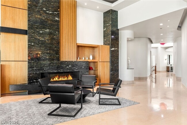 Building Photo - 2 Castle Oaks Ct