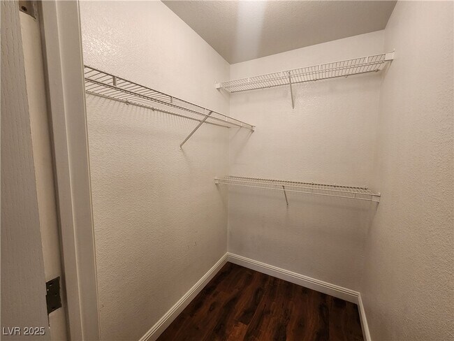 Building Photo - 5055 W Hacienda Ave
