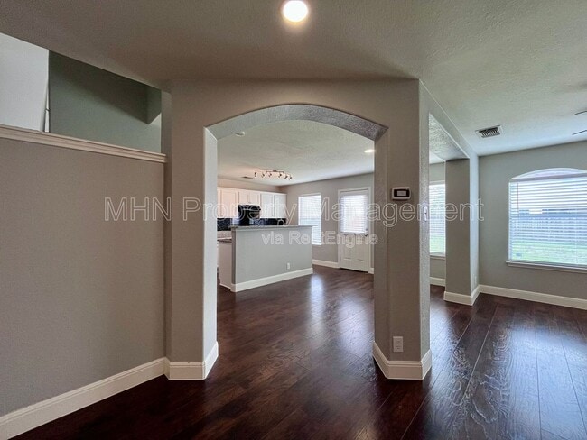 Building Photo - 8734 Snow Goose