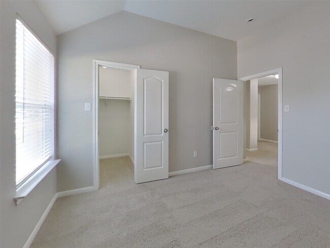 Building Photo - 1735 Wilderness Park Ct