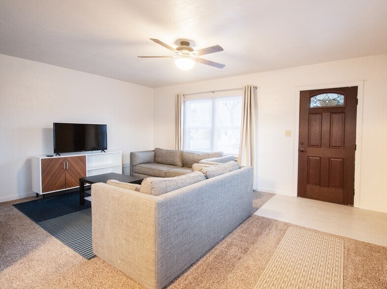 Entryway and living room - 103 Harrison St