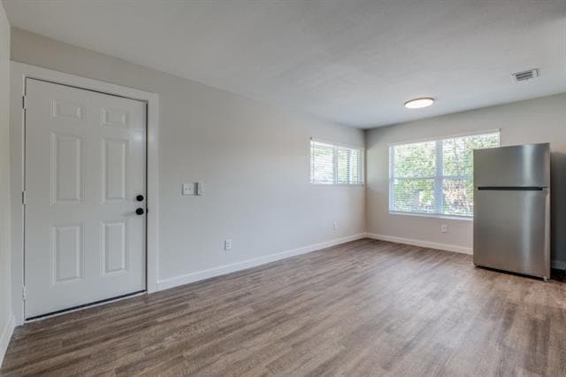 Building Photo - 5909 Gaston Ave