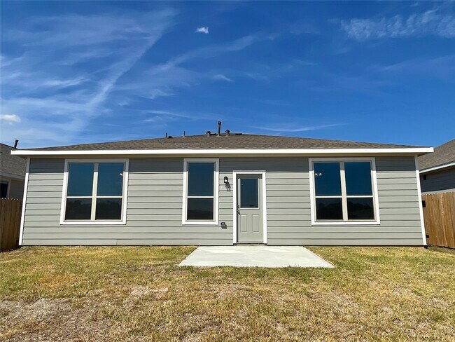 Building Photo - 9695 Caney Trails Rd