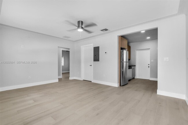 Building Photo - 351 NE 82nd St