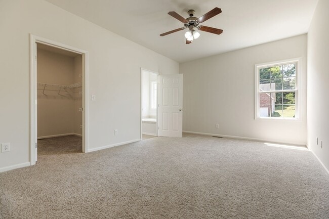 Building Photo - 4013 Kristen St