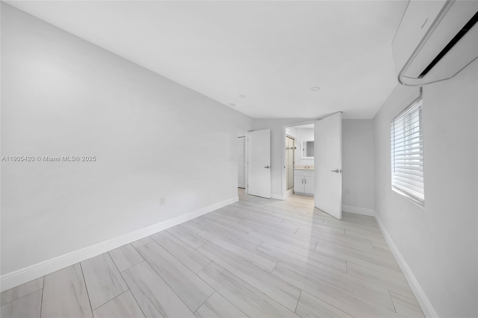 Building Photo - 2306 N 28th Ave