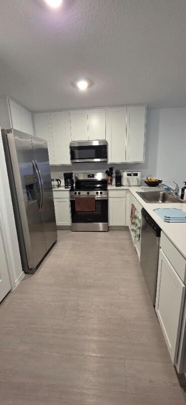 Building Photo - 115 Kings Row Ln